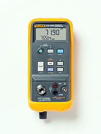 Fluke 719 便携式自动压力校准器